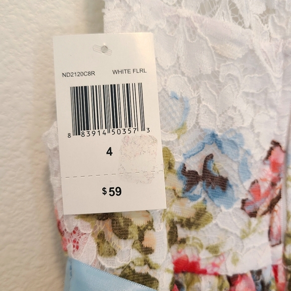 Lilt Little Girls Formal Dress, size 4 - Picture 11 of 11